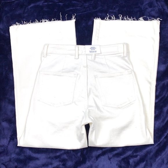 H&M Denim - 👖NWT🤩|•H&M•| High Waist Culotte Raw Hem👖